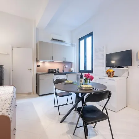 Guesthost - Cozy Near Universita Di *