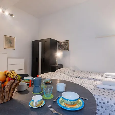 Guesthost - Cozy Near Universita Di *