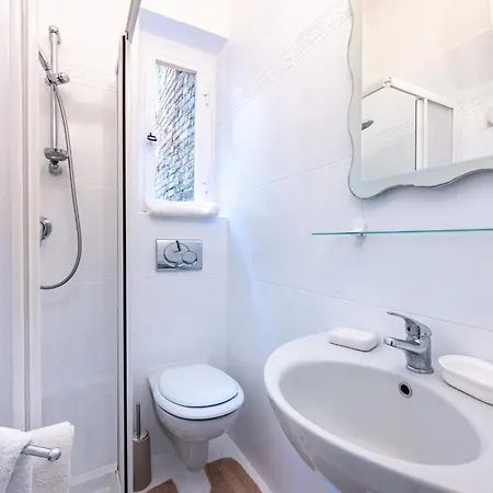 شقة Guesthost - Cozy Near Universita Di *